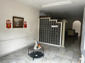 Rumah Pluit Karang asri LT 200M LB 247M