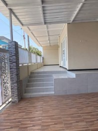 Rumah dekat alun alun kota batu disewakan(Madewo apples)
