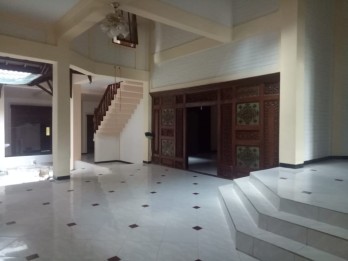 rumah bagus dan mewah di mojokerto