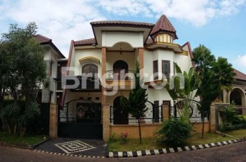 rumah mewah di istana dieng. lokasi premium di