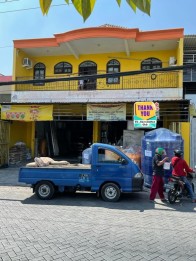 toko strategis prospek bisnis bagus dan sedang berjalan. dikota gresik