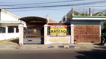 DIJUAL RUMAH DI TEPI JALAN PATIMURA PASURUAN KOTA, JATIM