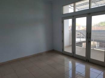 Sewa Ruko Tempat Usaha 2 Lantai Hadap Barat Denpasar Utara 70 Juta