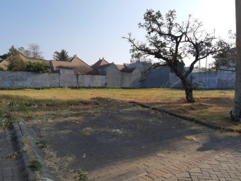 Tanah lokasi exclusive di Araya Boulevard