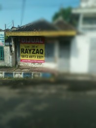 DIJUAL RUMAH 2Lt DI TEPI JALAN DAERAH GADING PASURUAN KOTA, JATIM