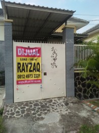 DIJUAL RUMAH DI POROS PERUMAHAN KRATON HARMONI