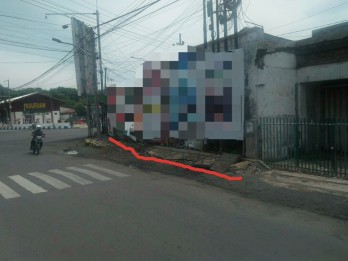 DIJUAL MURAH TANAH+BANGUNANNYA DI TEPI JALAN RAYA KH.AKHMAD DAHLAN ( KEBONA