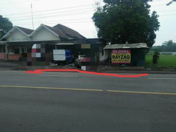 DIJUAL TOKO+TANAHNYA DI TEPI JALAN RAYA TONGAS KABUPATEN PROBOLINGGO, JATIM