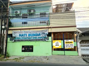 Rumah 2 Lantai di Darmo Indah, Surabaya Barat