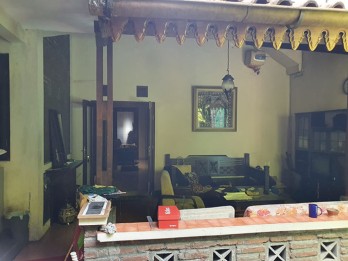 Rumah Bagus dan Strategis 2 Lantai di Sleman, Yogyakarta