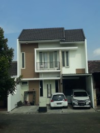Rumah dijual di area tlogomas kota malang