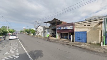 Toko dan Gudang Raya Mastrip Karangpilang Strategis Dekat Pintu Tol
