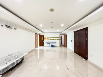 Dijual Penthouse Hook The Reiz Condo Jalan