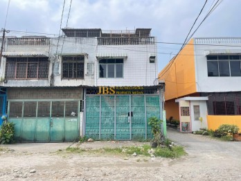 Dijual Ruko Hook Siap Huni Jalan Madio Santoso