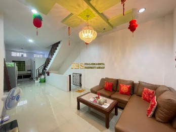 Dijual Ruko Siap Huni Jalan Pantai Burung 3 (Daerah Jl.B.Katamso)