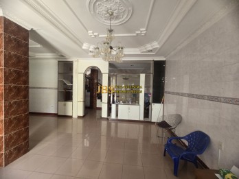 Dijual Villa Komplek Jati Mas Jalan Perintis