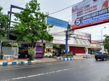 Disewakan Ruko 3 Lantai di Jl A Yani Baleharjo Pacitan