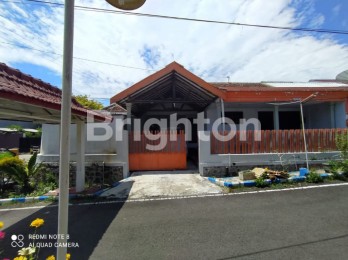 RUMAH HOOK DI MALANG