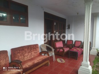 RUMAH HOOK DI MALANG