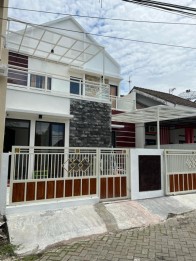 Rumah Kost 10 Kamar Dijual di Dinoyo Lowokwaru