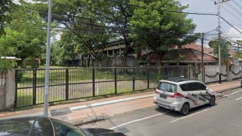 Rumah Usaha Raya Kayoon Pusat Kota Strategis Komersial