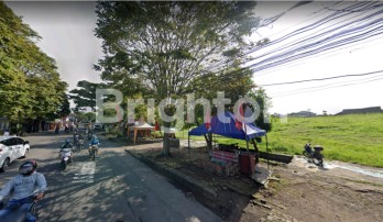 TANAH LUAS UNTUK SEGALA USAHA DI JALAN RAYA SUKUN