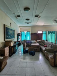 Dijual Rumah Mewah 2 Lantai di Jl Seram Pulau-pulau Malang