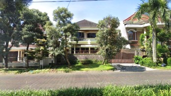 Disewakan Rumah Mewah 2 Lantai di Araya Kota