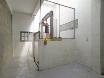 Jual Ruko Siap Pakai Jalan Ahmad Yani IV (Simp. Jl. Mesjid) - Medan