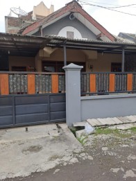 Rumah Bagus Siap Huni di Perumahan Sulfat Malang