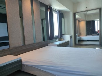 Unit Full Furnish Disewakan di Apartemen Tanglin Surabaya GMK02816