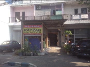 DIJUAL RUKO 2LANTAI DI TEPI JALAN ERLANGGA PASURUAN KOTA,JATIM