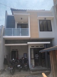 DIJUAL RUMAH 2 LANTAI DEKAT DENGAN KAMPUS UMM