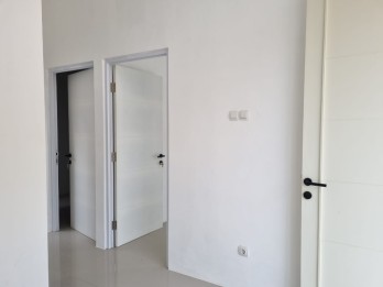 DIJUAL RUMAH MODERN DI PERBUKITAN DEKAT GATE TOL SEYEGAN, SLEMAN
