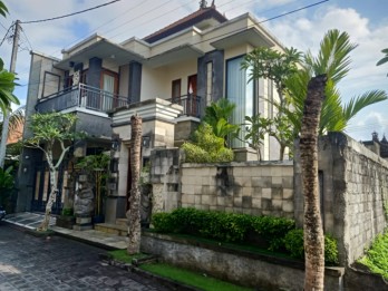 DIJUAL RUMAH SECOND SEMI FURNITUR DI BALI DEKAT