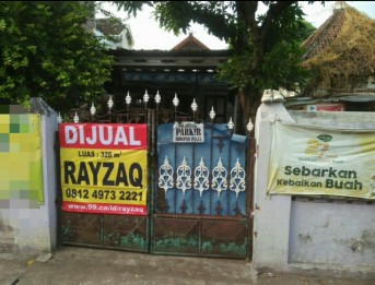 DIJUAL RUMAH TUA DI DAERAH PANGLIMA SUDIRMAN PASURUAN KOTA, JATIM