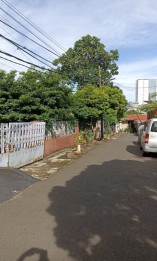 Dijual Tanah BONUS Rumah di Kebayoran Lama Jakarta Selatan