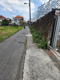Disewakan Gudang 200 m2 jl Ahmad Yani Peguyangan Denpasar Bali