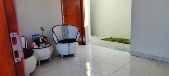 JUAL RUMAH MODERN SIAP HUNI DEKAT JALAN RAYA JOGJA-SOLO