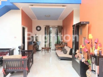 RUMAH LUAS DEKAT STASIUN LRT JATIBENING.bekasi