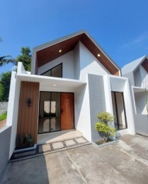 RUMAH STRATEGIS DEKAT JALAN KALIURANG BISA KPR