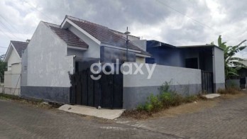 Rumah Berhalaman Luas di Curungrejo Kepanjen