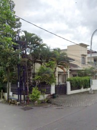 Rumah Sewa Bagus Cocok Untuk Usaha di Tidar