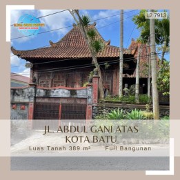 Rumah Villa Joglo Vintage Klasik Modern Strategis