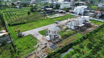 Villa Graha Cakraningati hunian 3 lantai di Sidomulyo Batu