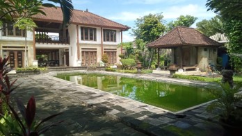 DIJUAL CEPAT! RUMAH MEWAH LUAS DEKAT GEREJA KATHEDRAL BALI