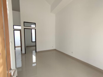 DIJUAL RUMAH MEWAH SIAP HUNI DEKAT DENGAN MAGUWOHARJO