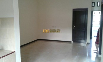 Dijual Rumah 1 Tingkat di Komplek Griya Kesatria