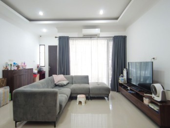 Dijual Villa Komplek Habitat - Pasar 3 Tapian