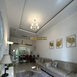 Dijual Villa Siap Huni di Komplek Jasmine Residence Jalan Flamboyan - Daera